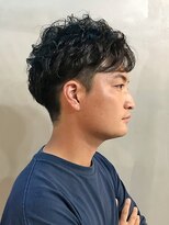 グレープバイン(GRAPEVINES)&nbsp;スパイラルパーマ／刈り上げ