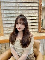 アンド ティグル クマモト(&.TIGRE KUMAMOTO)&nbsp;ヘーゼルブラウン/コテ巻き/ヨシンモリ/ブリーチなし/レイヤー