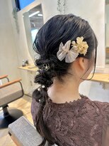 ローレン(Loren)&nbsp;アレンジ　ポニーテール