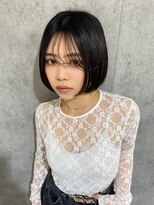 エアー 青山(AIR) 前髪あり耳掛け丸みくびれショートボブ20代30代40代50代