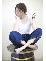 クラウン ヘアー(CLOWN hair)&nbsp;おだんご毛先はずしでカジュアルヘアに