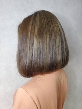 キューズ 津田沼(cue's) カーキグレージュ/大人ボブ/上品ボブ/ハイライトカラー[津田沼]