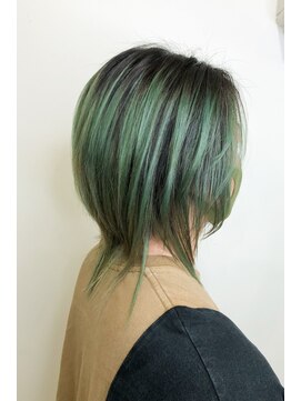 オブヘアーギンザ(Of HAIR GINZA) 秋にシックなグリーンウルフ