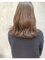 キチ(kichi.)&nbsp;[kichi.] ミディアム×くすみベージュ