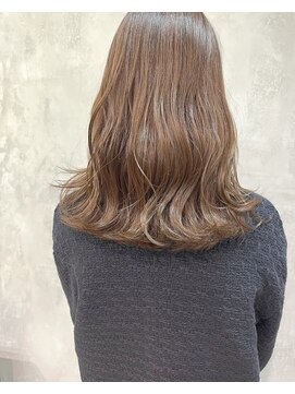 キチ(kichi.) [kichi.] ミディアム×くすみベージュ