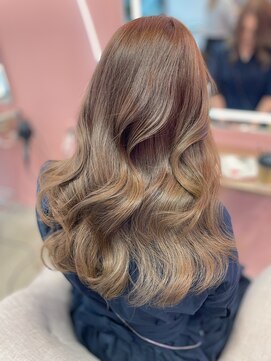 ウィクシーミミ 栄矢場町店(wixy mimi) 大人気のカーキベージュ