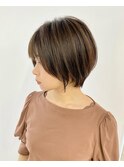 大人丸みショート グレージュカラーショートヘアシアカラー