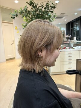 アウラ(AURA) レイヤーボブ切りっぱなしボブ結べるボブ