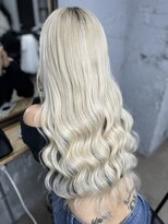 ワン(ONE)&nbsp;white