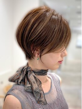 インショウ 中山駅本店(iNSYO)の写真/カラーに美髪トリートメント配合。回数を重ねる度に潤いグレイカラーの新しい魅力発見［中山駅/髪質改善］