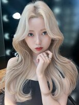 アルバム 渋谷パルコ(ALBUM)&nbsp;ブリーチホワイトベージュハイトーン韓国ヘアロング_F30906