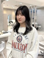 ヴィサージュアクト(VISAGE a.c.t)&nbsp;インナーカラーを引き出すミディアムヘア