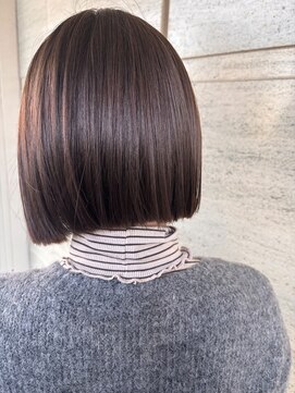 切りっぱなしボブ