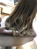 トゥーリ 二日市店(tuuli)&nbsp;tuuli☆二日市店☆ インナーカラー グレージュ イルミナカラー