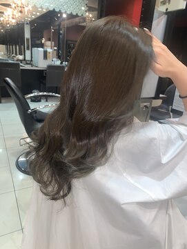 ノイプラス(Neu Plus) つや髪ロング