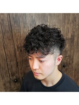 カットインタイム ツーブロックパーマスタイル