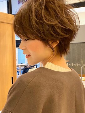 ビューエヒメ(VIEW EHIME) 前髪大人かわいい美髪ホワイトグレージュネビージュショートボブ