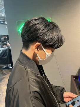 スキル(SKILL) センターパート/マッシュ/メンズ縮毛矯正