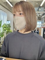 イット(it.) kana ケアブリーチ ミルクティーベージュ