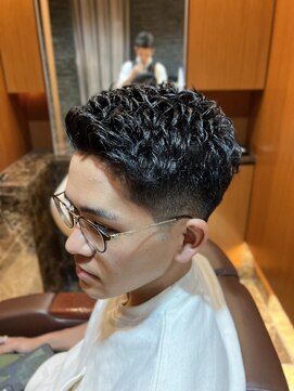 ヘアモード キクチ 銀座店 濡れパンローフェード