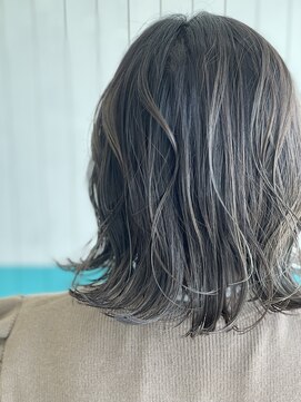スナリー(Snaly) 沖縄ハイライト/グレージュ/灰色/ブラウン/西原町/幸地美容室