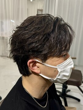バース 梅田中崎町店(BIRTH) ニュアンスパーマセンターパートフェザーパーマ韓国メンズカット