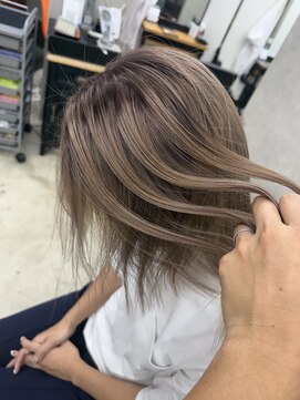 サロウィン 水戸(SALOWIN) 【EMA】シャドールーツ【ネモト】