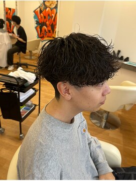 ビカム 名駅(become) 波巻きパーマメンズマッシュ