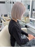 ホワイトボブ[ネビージュ/黒髪/小顔/新宿] 
