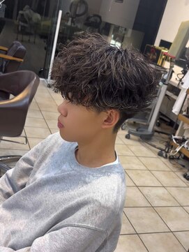 ディータ(Dita) 重め無造作シャドウパーマ