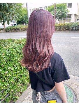 ジジ(jiji) イメチェン/ホワイトブロンド/外ハネボブ/美髪/勾当台/二日町