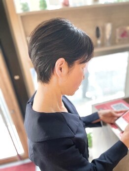 アクティフ(actif)の写真/"40~50代"大人女性御用達★高技術カットは清潔感たっぷりの魅力的ショート！若見え&似合わせを同時に叶える