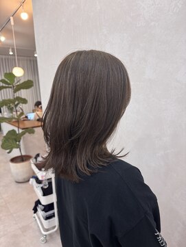 イルプロム 御厨店(illuprom.) アッシュベージュ