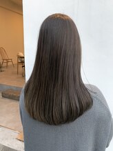 『縮毛矯正』自然なやわらかさで、心地よくまとまるストレート