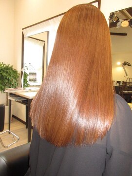コア フィール ア デイ(COIFFURE A DAY) ノンシリコン艶髪ロング
