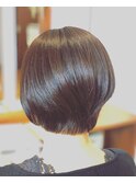 ショートボブ