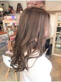 グレージュで透明度UP★☆