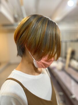 ニィ(2iee.) ブリーチオンカラー