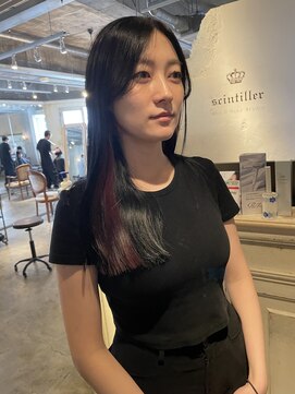 髪質改善と縮毛矯正の専門店 サンティエ(scintiller) ブルーブラック　レッドバイオレットインナーカラー