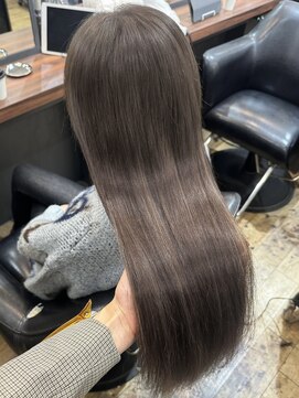 ミラ(MIRA) エクステでロングに大変身