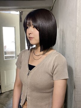 ロイジー(roijir) 表参道 roijir ラベンダーグレージュ × 切りっぱなしボブ