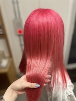 スクリ 玉造(SUKURI)&nbsp;ハイトーン　ピンク髪　メディアムレイヤー　レイヤーカット