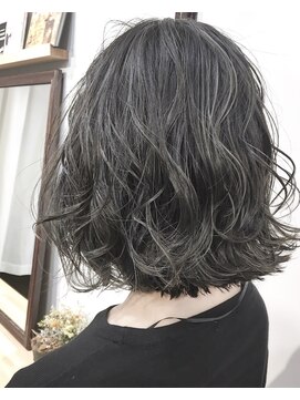 ヘアーアンドアトリエ マール(Hair&Atelier Marl) 【Marl】ハイライト入りのグレージュカラー♪