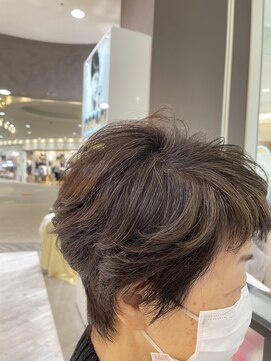 ヘアーアンドビューティーショップ エボルティー(hair&beauty shop EvoLuty) ショート