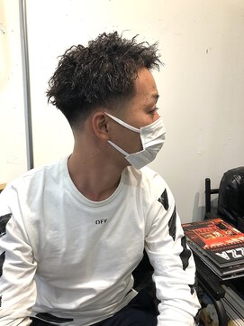 グッドプレイスアンドシング(Good Place&thing) メンズ刈り上げ短髪ツイストスパイラルローフェードスキン