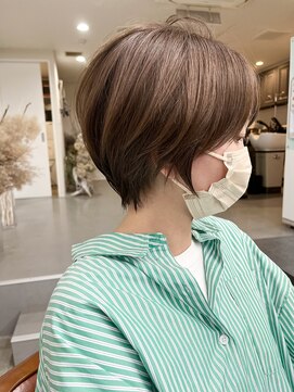 ニコ(nico...) シドウ/白髪ぼかしショートアディクシーカラー