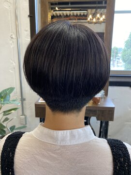 ベレッタ 枚方店(veretta.) 女子ショートスタイル刈り上げ　担当　小林/黒髪ショート/抜け感