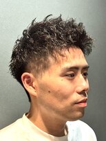 ライム(RHYME)&nbsp;ツイストスパイラルパーマ/刈り上げ/10代/20代/メンズカット