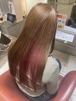 エム インターナショナル 春日部本店(EMU international)&nbsp;ピンクインナーカラー／縮毛矯正／白髪染め