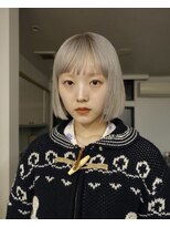 シキ 渋谷(siki)&nbsp;ベージュカラー/ブリーチなしダブルカラー/赤 み消し/渋谷/原宿